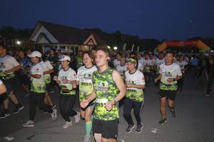 BIB: 2133
                            <button type="button" onclick="openModal(3530020)" class="btn btn-primary btn-sm float-right btn-popup" data-toggle="modal" data-target=".modal-high-quality">
                        <i class="fas fa-shopping-cart"></i> Add to Cart
                    </button>
                                            <button type="button" onclick="isThisMe(3530020, true)" class="btn btn-success btn-sm float-right btn-popup btn-isme hidden" data-toggle="tooltip" data-placement="bottom" title="นี่คือรูปของคุณใช่ไหม คลิกที่นี่เพื่อเอาเข้าอัลบั้ม">
                        <i class="fas fa-plus"></i> Add to album
                    </button>
                    <button type="button" onclick="isThisMe(3530020, false)" class="btn btn-warning btn-sm float-right btn-popup btn-isnotme hidden">
                        <i class="fas fa-ban"></i> Remove from album
                    </button>